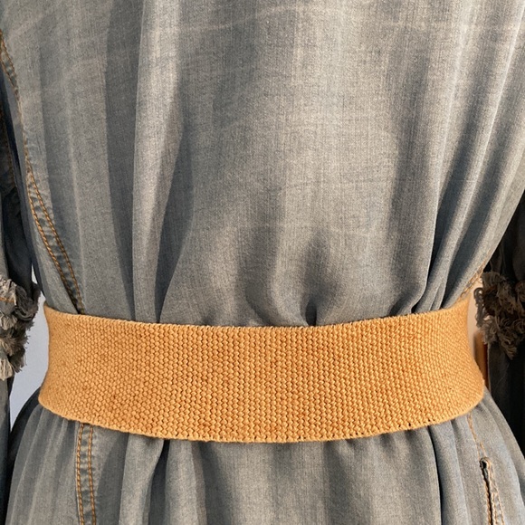 Vintage stretch belt with large gold chain link buckle - Picture 4 of 12